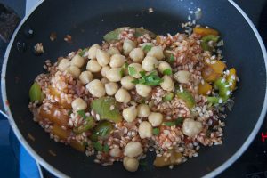arroz al horno con garbanzos