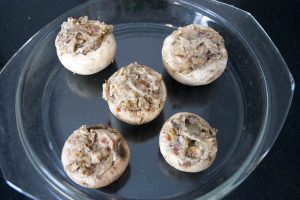 champiñones rellenos al horno