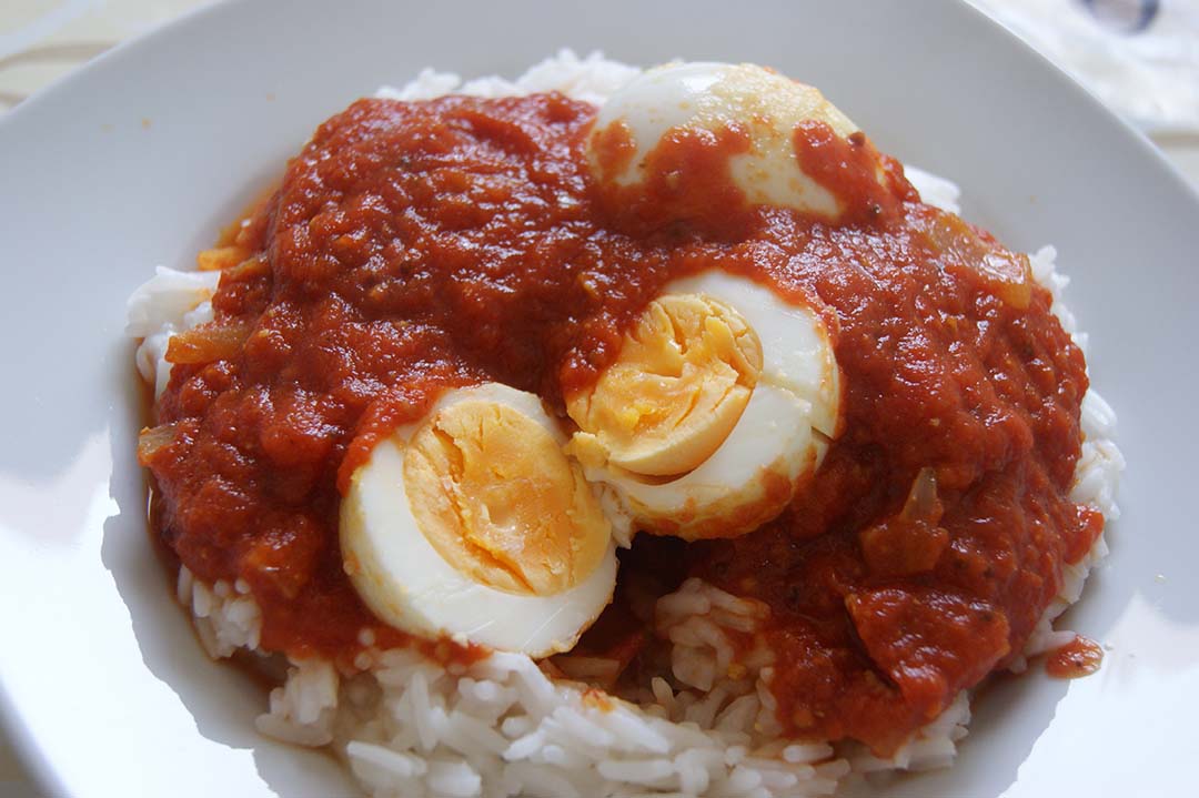 Huevos al curry